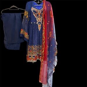 Shalwar kameez XL   BUST 48 inches